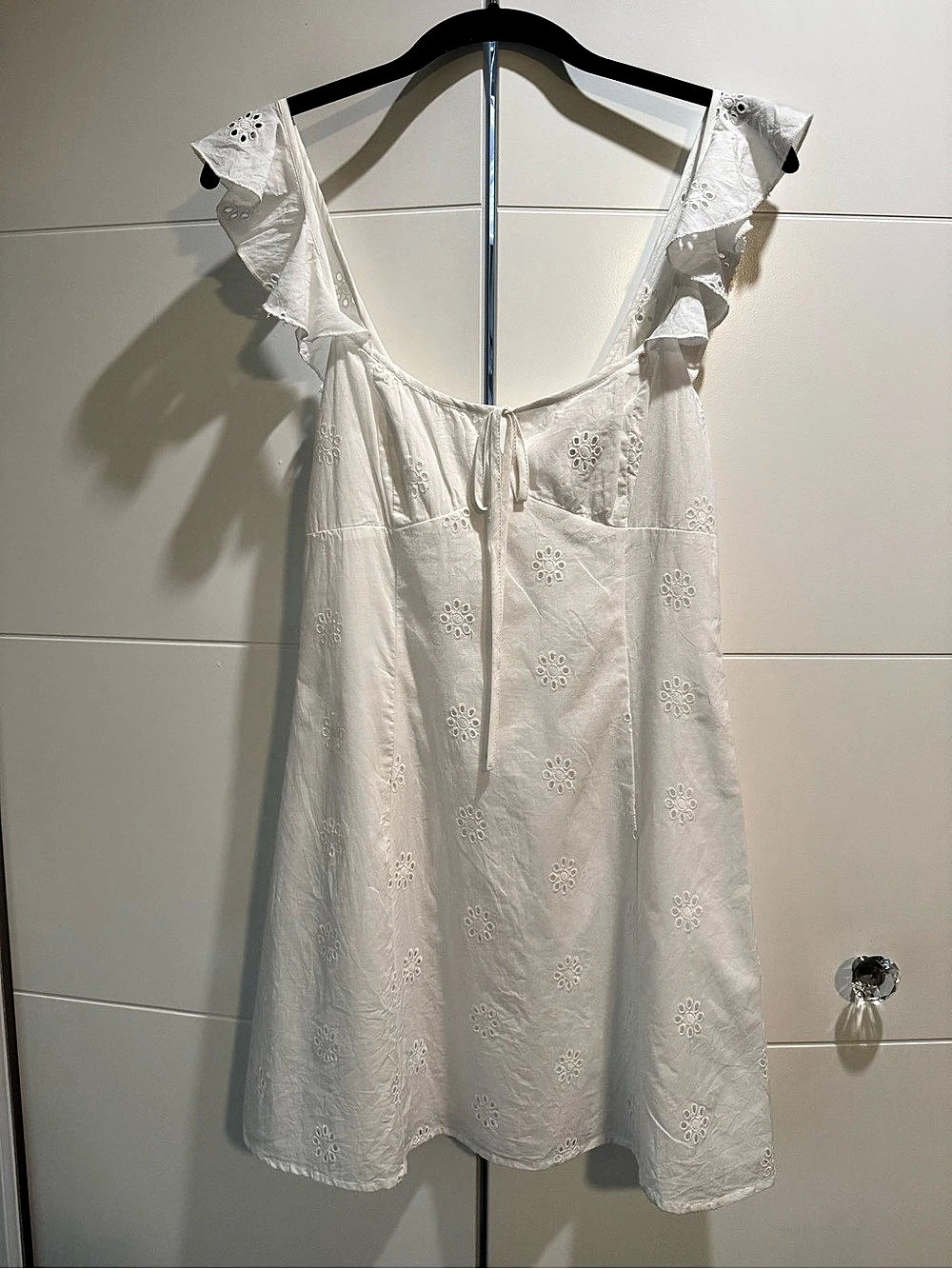 Princess Polly White Eyelet Ruffle Camisole Size Medium
